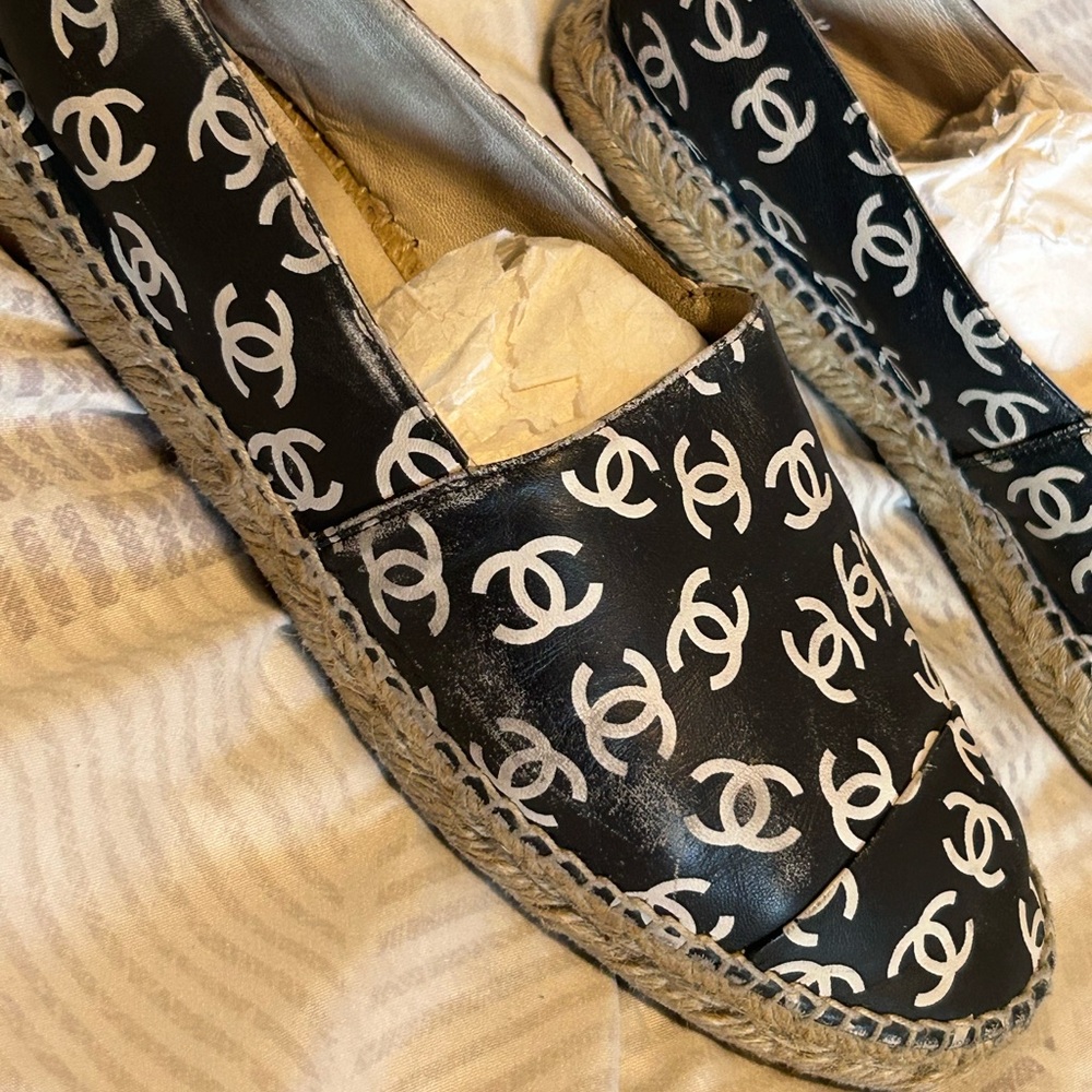 CHANEL ESPADRILLE - Picture 4 of 10